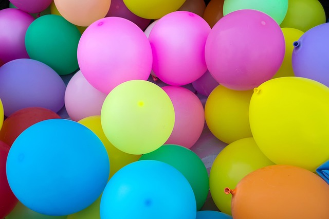 Kde postavit party stan pro svatební oslavu
